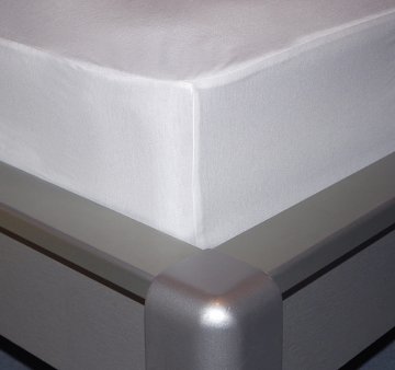 Ochranná prostěradla a chrániče matrací - Barva - Bílá
